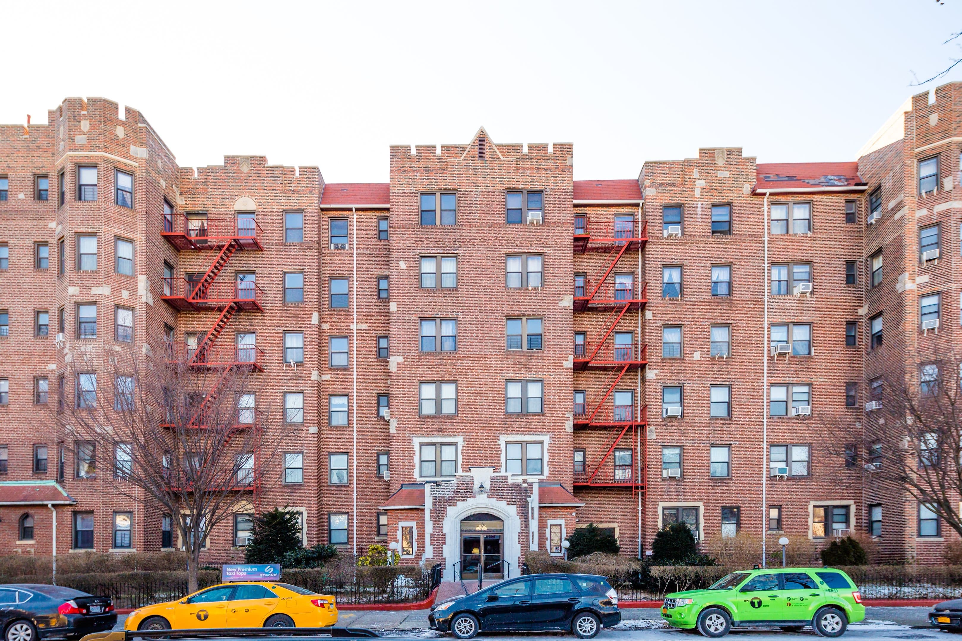 800 Avenue H, Midwood